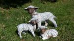 stádo oveček,zahradní keramická dekorace